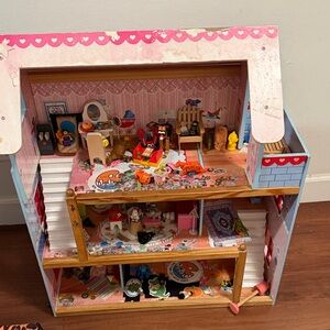 Colorful Wooden Dollhouse Playset